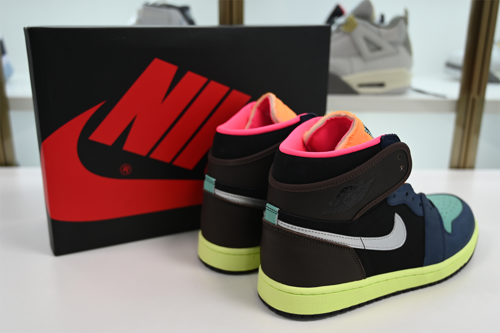 Jordan 1 High OG “Bio Hack” 555088-201