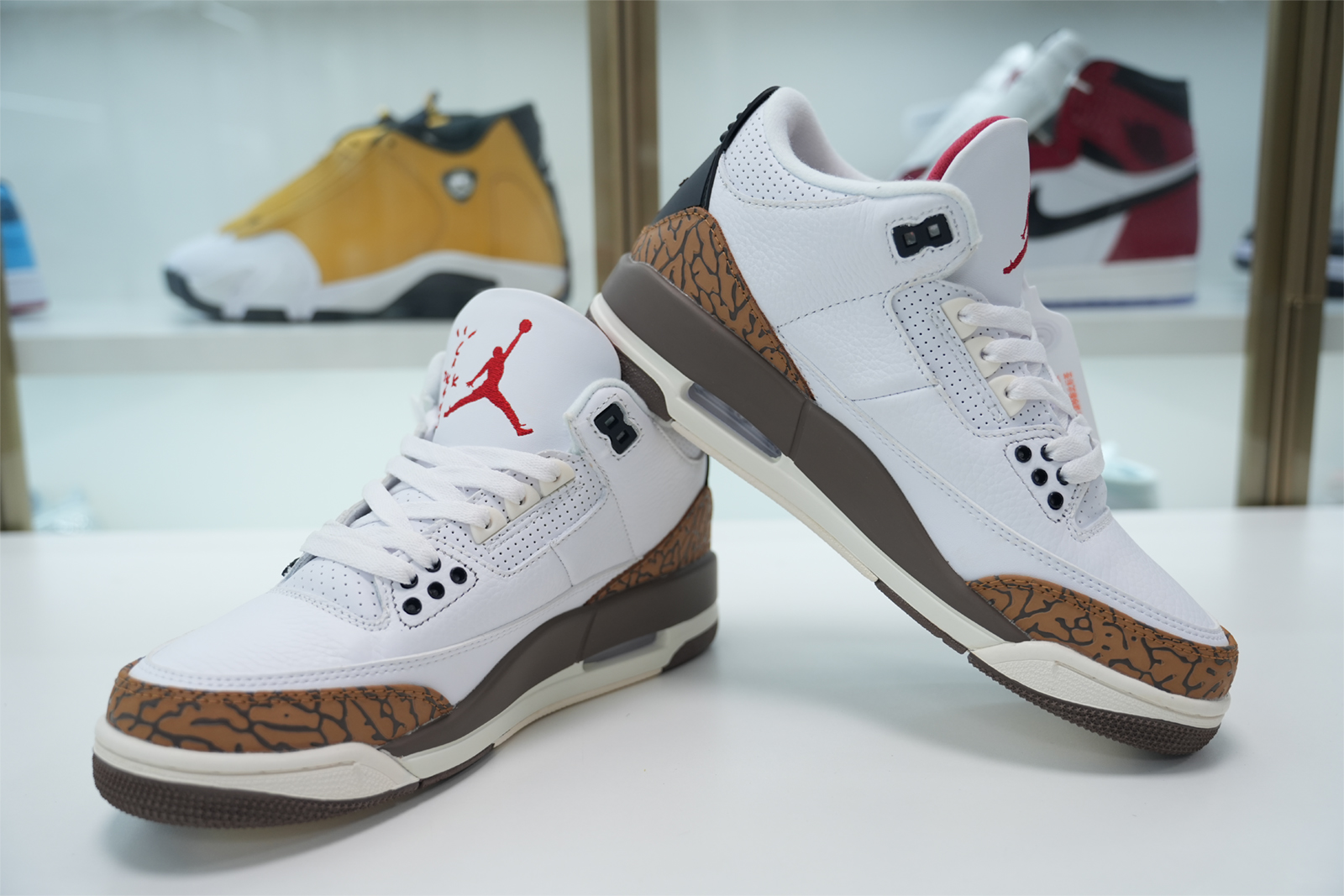 Travis Scott x Air Jordan 3  Palomino  CT8532-120