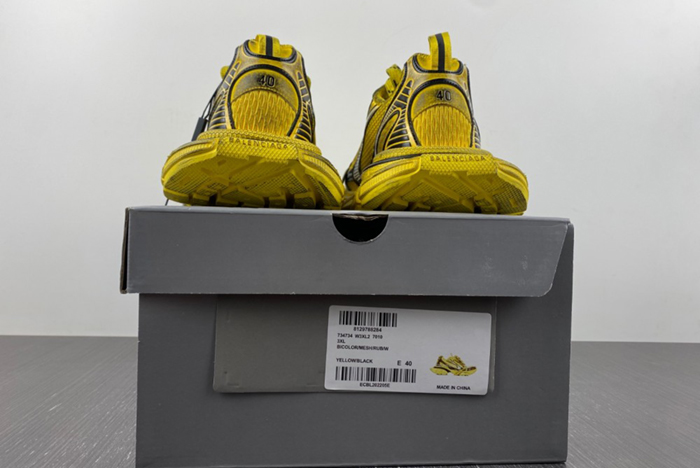 BALENCIAGA -PHANTOM SNEAKER  734734 W3XL2 7010