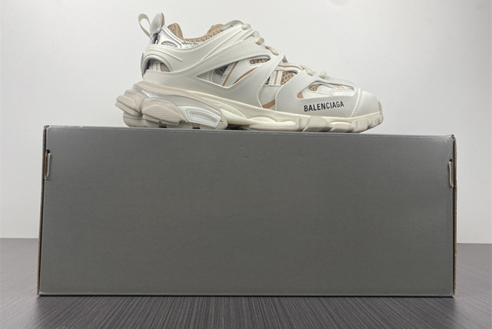 Balenciaga 3.0 Track Sneaker 542023 W3AC4 9062
