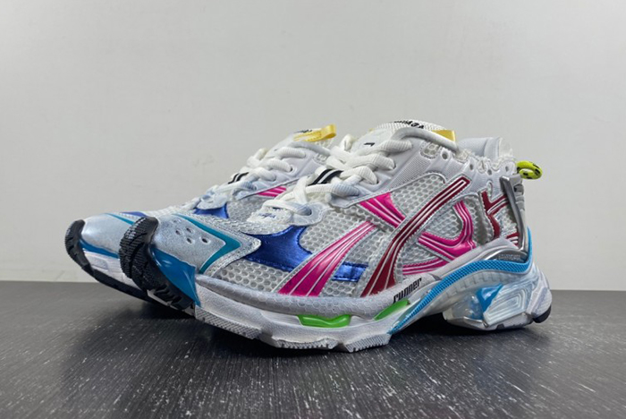 BALENCIAGA -Runner 7.0   772774 W3RBW 9645