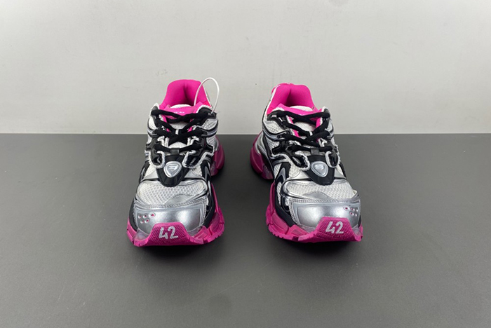 Balenciaga 7.5-2  779066-W3RBXP-5418
