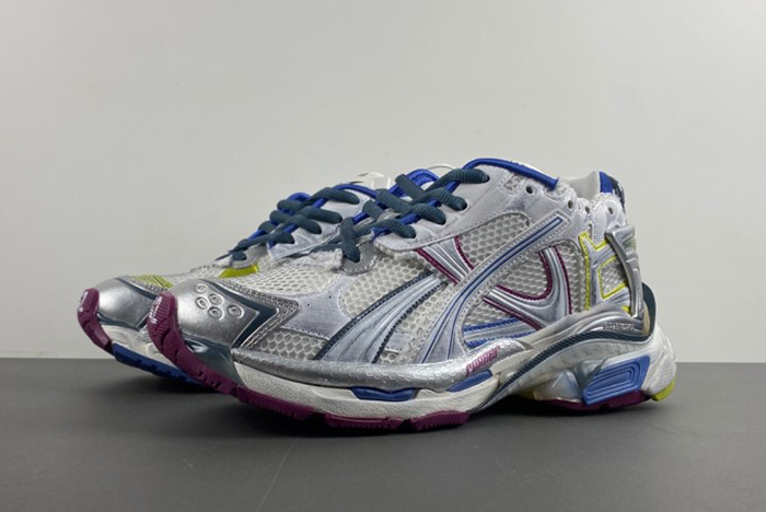 Balenciaga 7.5 runner sneakers silver blue 772774 W3RNY 0328