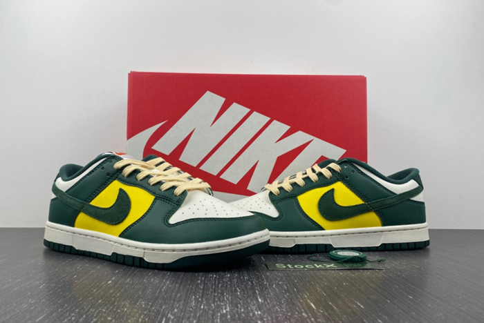 Nike Dunk Low SE Noble Green (W) FD0350-133