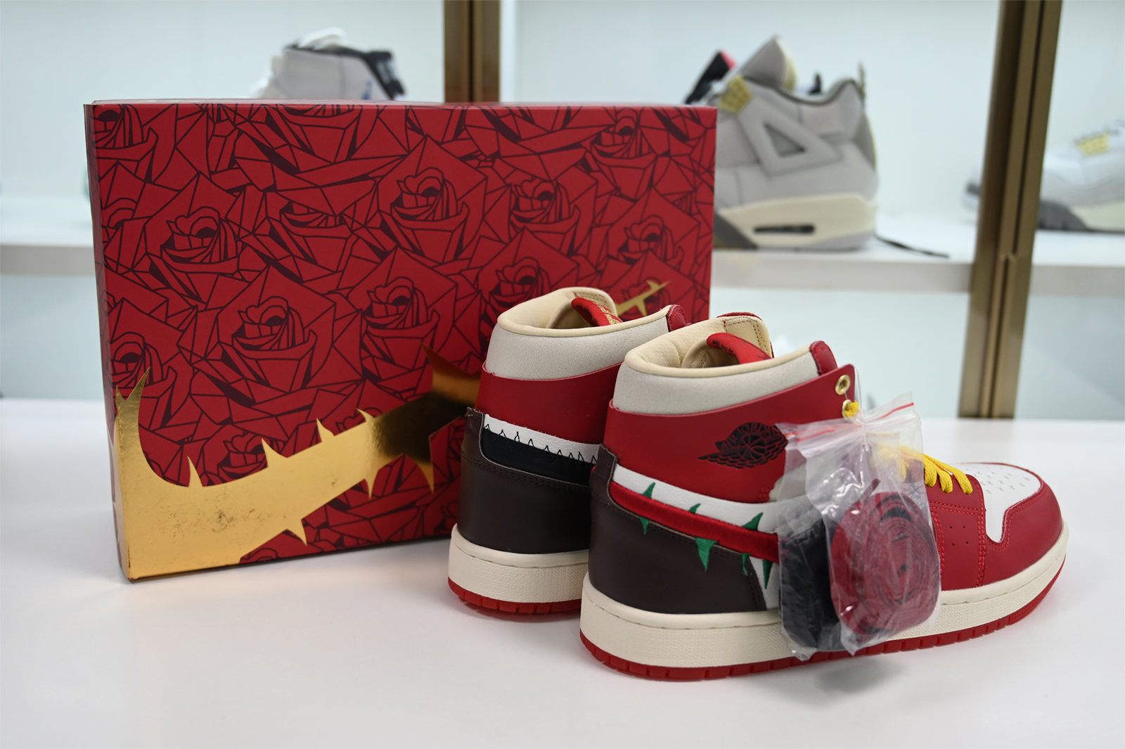 Jordan 1 High Zoom Air CMFT 2 Teyana Taylor A Rose From Harlem FJ0604-601