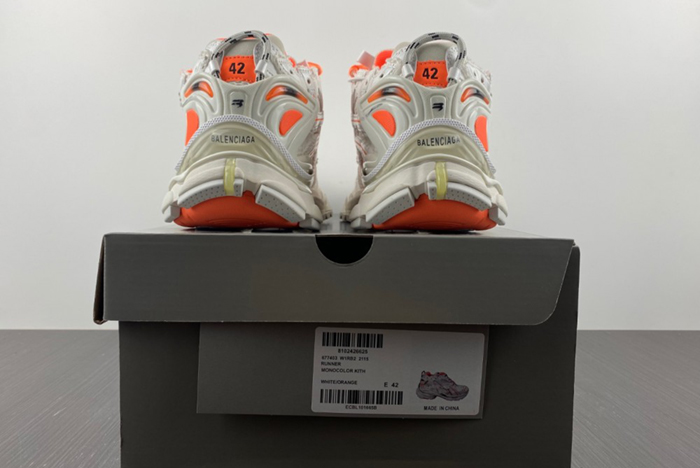 BALENCIAGA -Runner 7.0  877403 W1RB2 2115