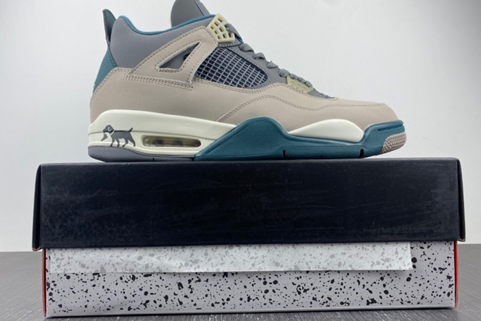 Air Jordan 4 SECRAFT DV3742-021-2