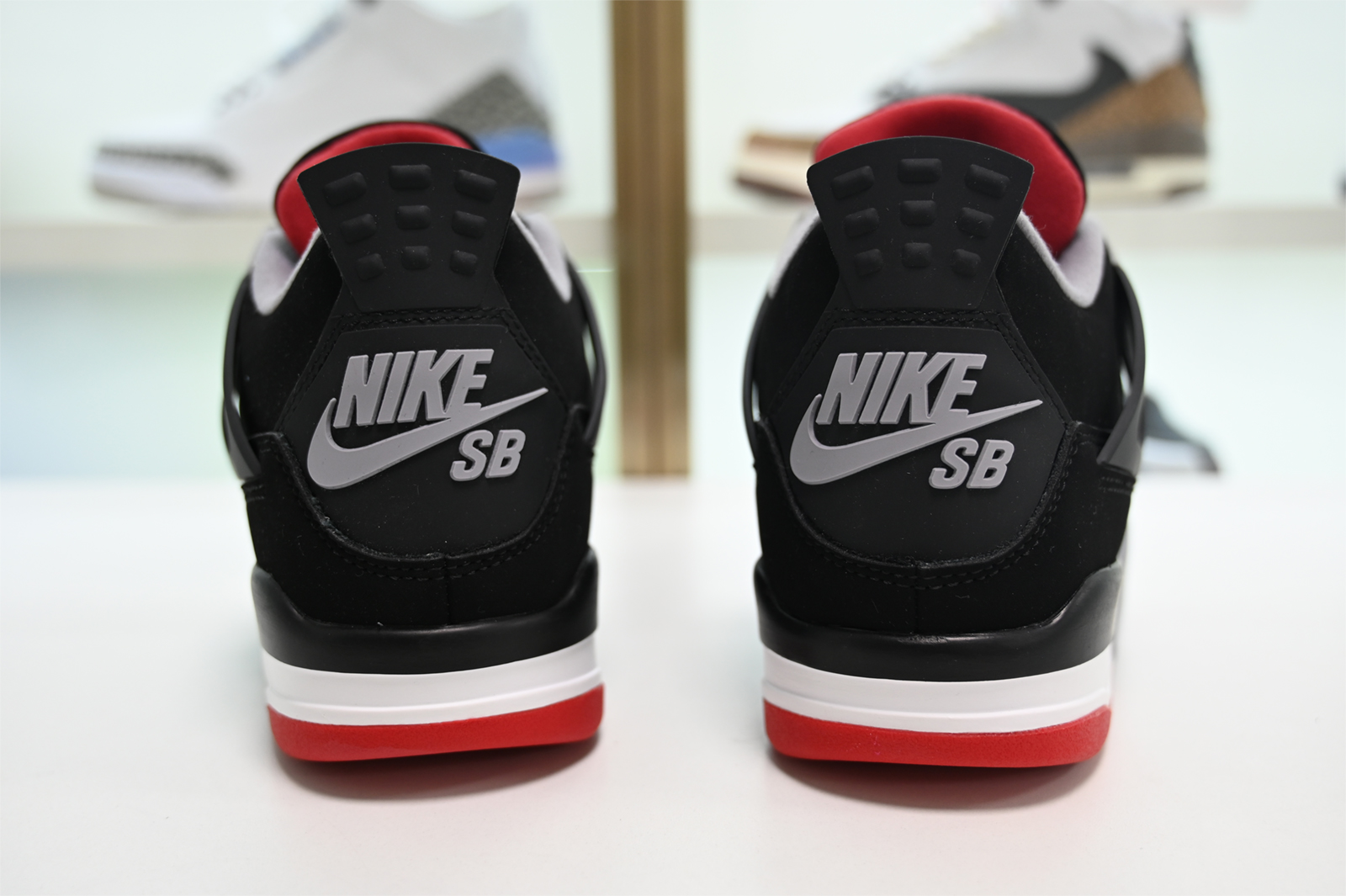 Nike SB x Air Jordan 4 Black Red DR5415-060