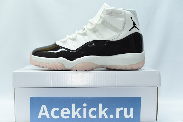 Air Jordan 11 WMNS Neapolitan AR0715-101