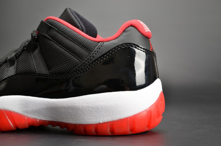 AIR JORDAN 11 RETRO LOW
