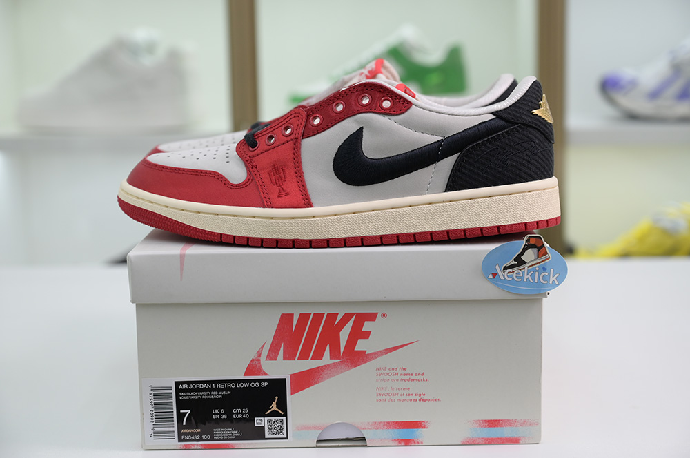 Jordan 1 Retro Low OG Trophy Room Away FN0432-100