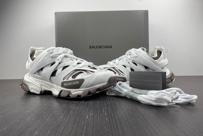 Balenciaga 3.0  Track Sneaker 542436 W5CB2 0609