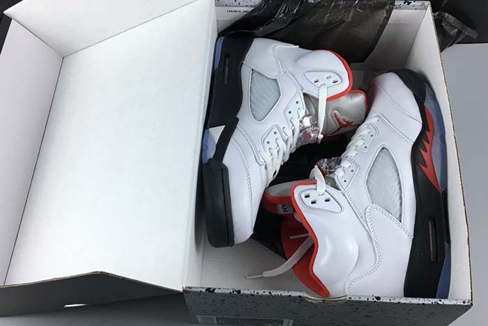 AIR JORDAN 5 RETRO FIRE RED DA1911-102