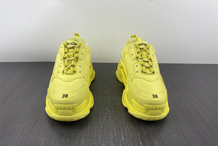 BALENCIAGA  Men TRIPLE 524039 W1FB6 2308