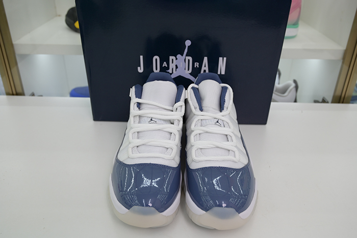 Jordan 11 Retro Low Midnight Navy  FV5104-104