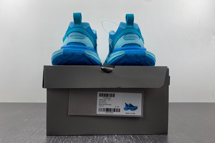 Balenciaga 10.5  3XL 230 Blue 759693 W3XLI 0510