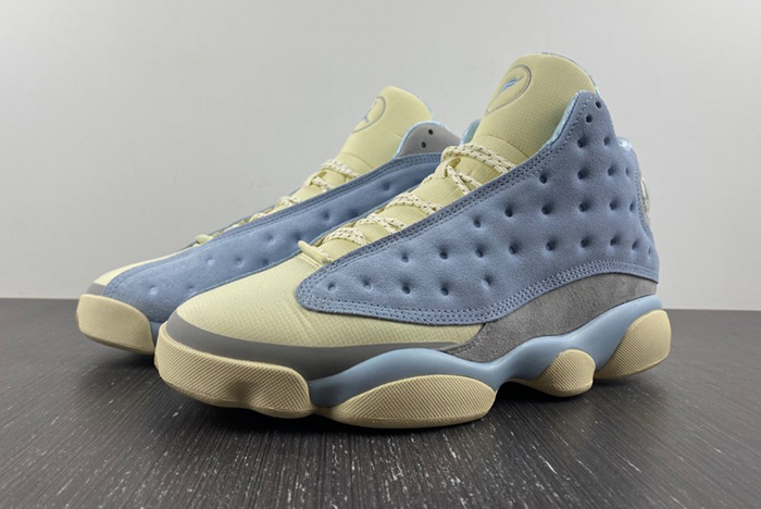 Air Jordan 13+SOLEFLY*AIR Jordan 13 DX5763-100