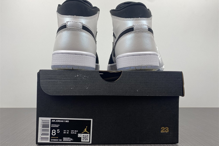 Air Jordan 1 Mid “Diamond Shorts   DH6933-100