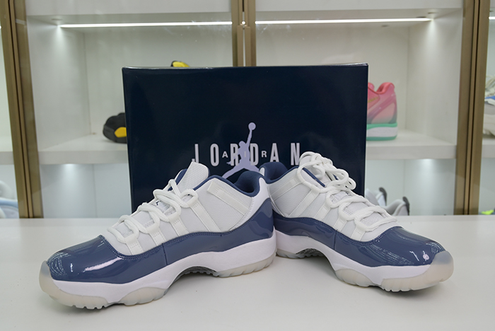 Jordan 11 Retro Low Midnight Navy  FV5104-104