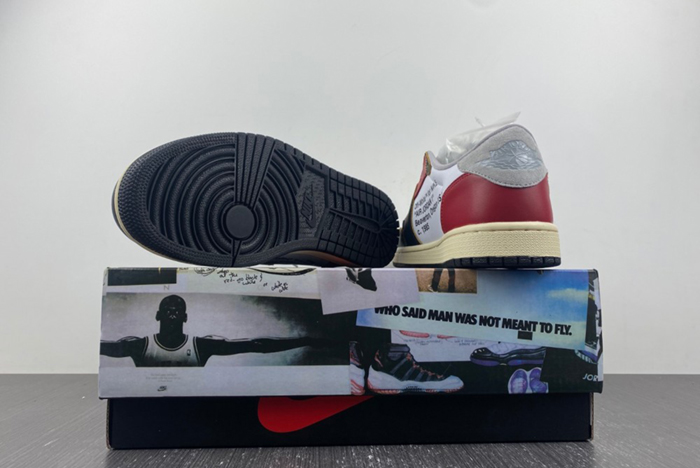 Off-White x Nike Air Jordan 1 Low OG