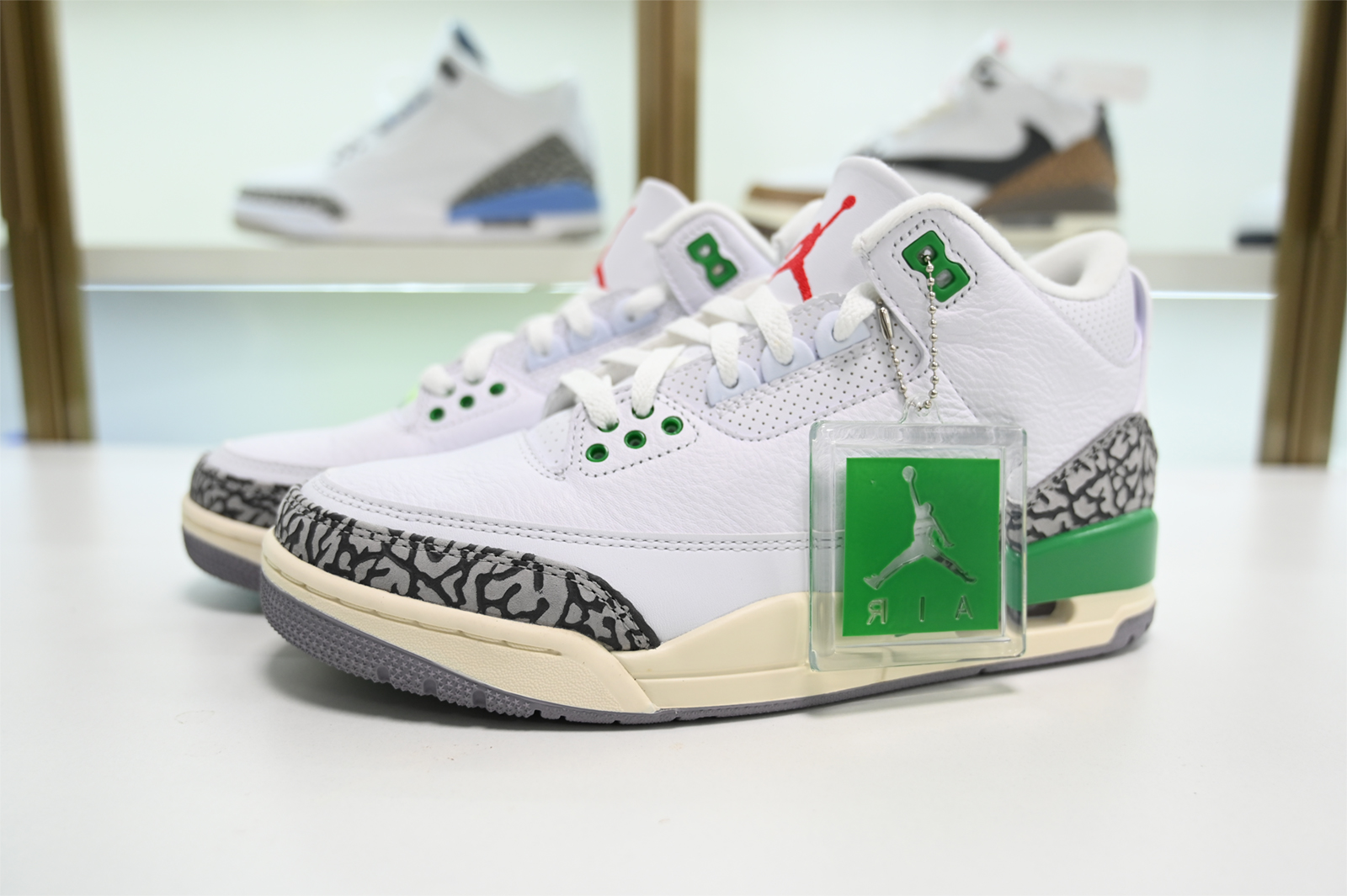 Air Jordan 3 Lucky Green WMNS CK9246-136