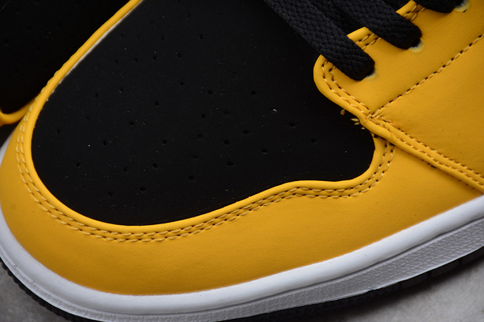 AIR JORDAN 1 MID