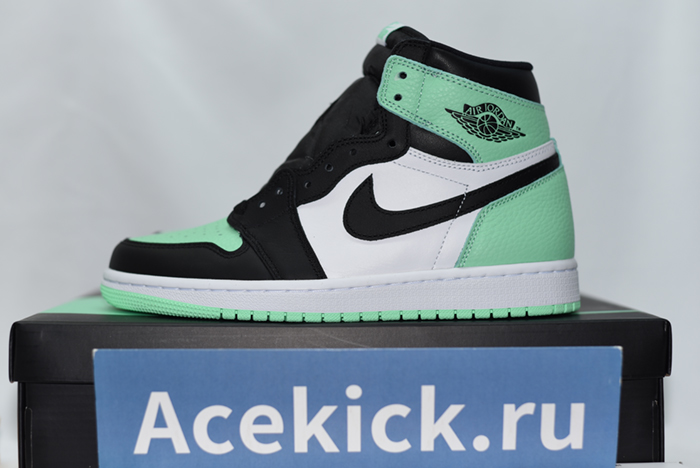 Air Jordan 1 'Green Glow'  DZ5485-130