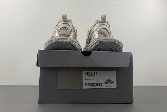 Balenciaga Phantom Sneaker  3XL  778698 W3XLL 9191