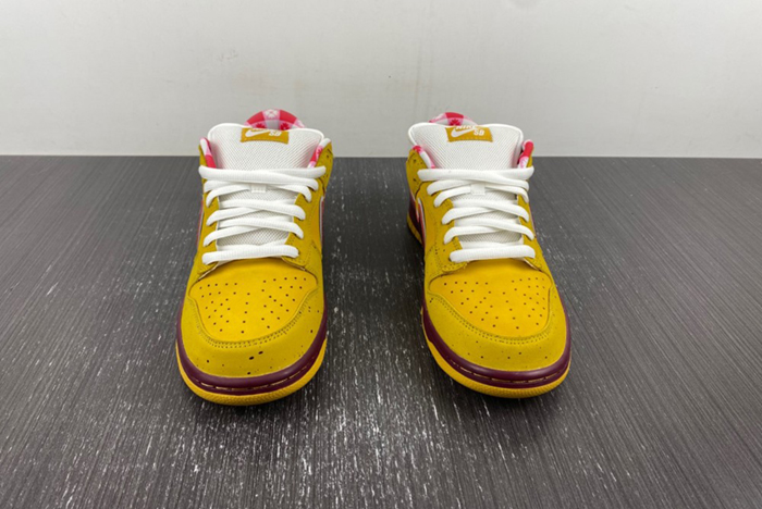 Nike SB Dunk Low Yellow Lobster Men