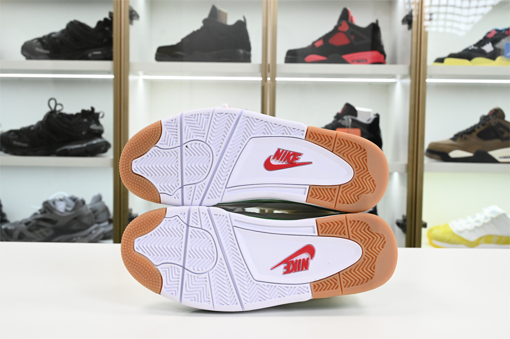 Jordan 4 Retro SB Pine Green - DR5415-103