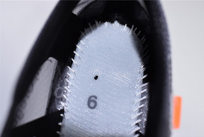 Off-White  Nike Zoom Fly Black AJ4588-001