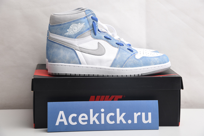 Air Jordan 1“ Hyper Royal” 555088-402