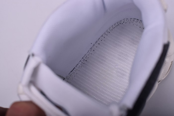 Off-White  X NIKE AIR MORE UPTEMPO MENS  AA4060-201