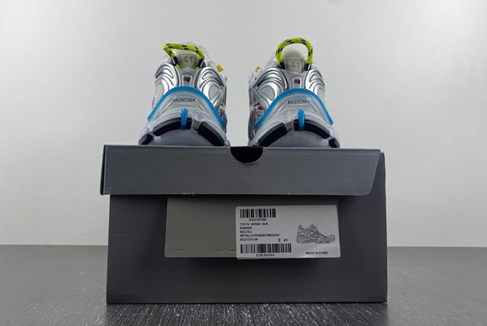 BALENCIAGA -Runner 7.0   772774 W3RBW 9645