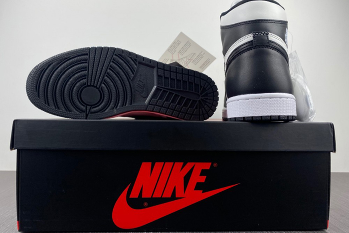 Air Jordan 1 Retro High 85 “Black White” BQ4422-001