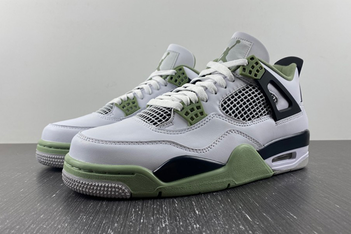 Air Jordan 4  “Seafoam” AQ9129-103