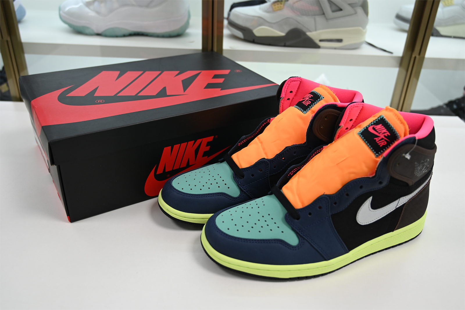 Jordan 1 High OG “Bio Hack” 555088-201