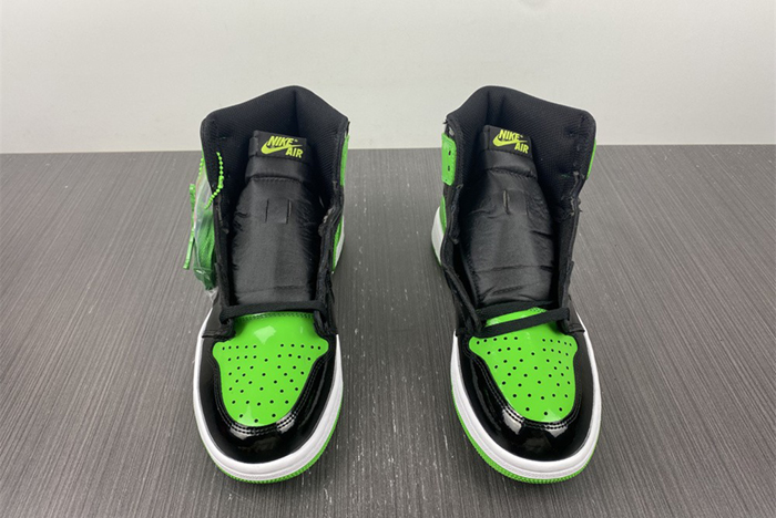 Air Jordan 1 Retr o OG AJ1 Green  555088-030