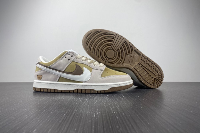 NIKE Dunk Low  DO9457-100
