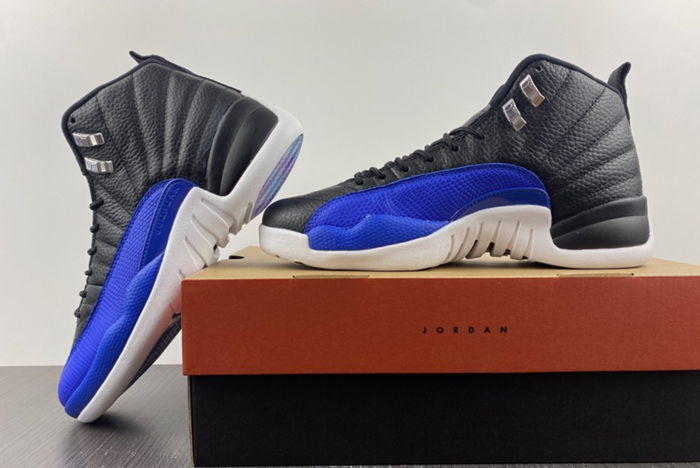 NIKE AIR JORDAN 12 Retro Hyper Royal AO6068-004