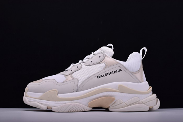 BA17FW TRIPLE S 490671-W06F1-9000
