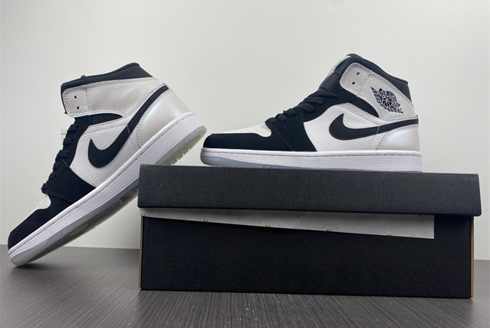 Air Jordan 1 Mid “Diamond Shorts   DH6933-100