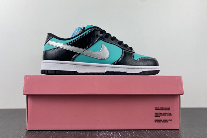 Nike SB Dunk Low Diamond Supply Co. Aqua Blue 304292-402