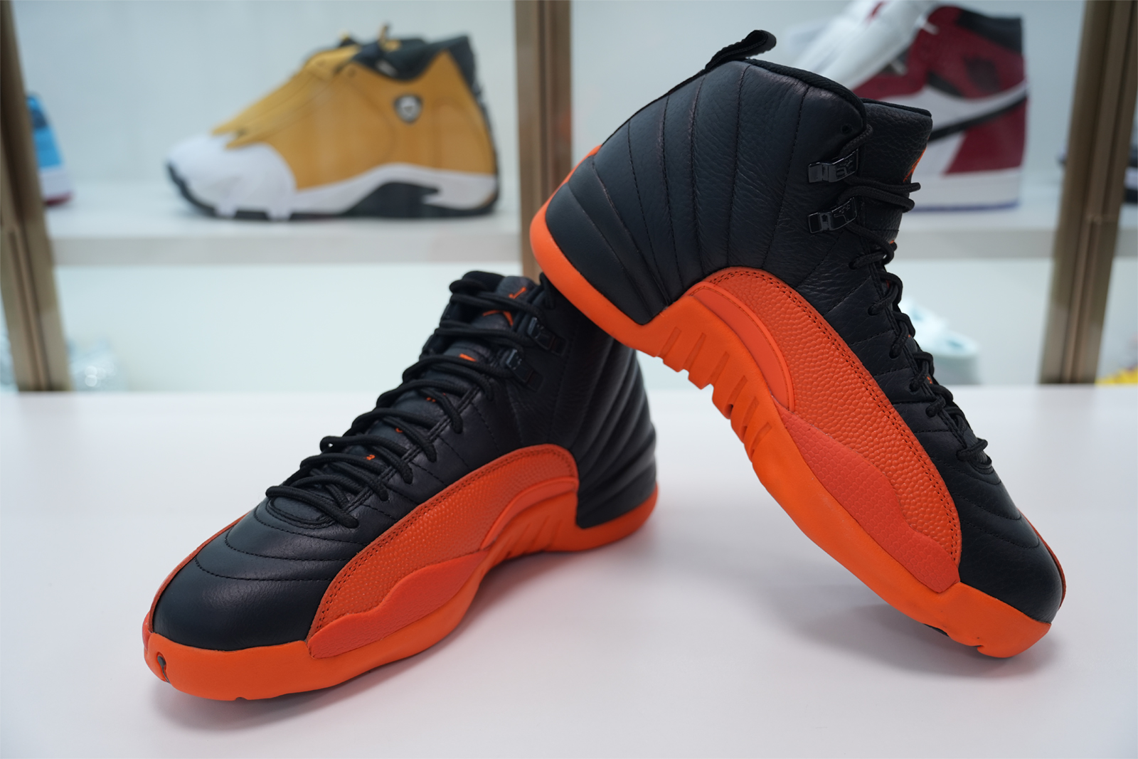 Air Jordan 12 WMNS “Brilliant Orange” FD9101-081