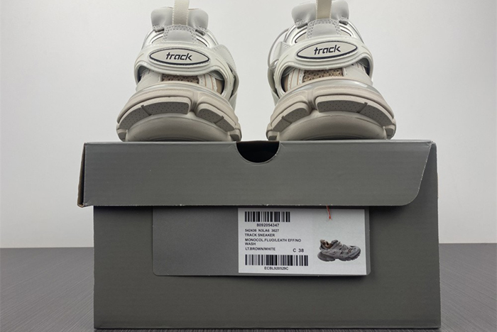 Balenciaga 3.0 Track Sneaker 542023 W3AC4 9062
