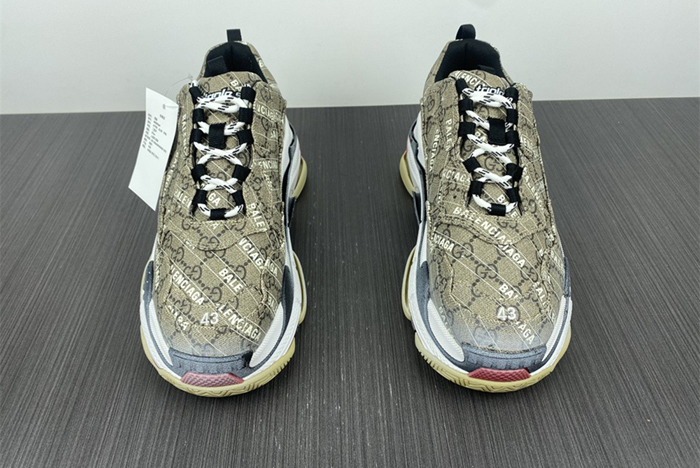 *BALENCIAGA 1.0 677192 ULZ10 9795