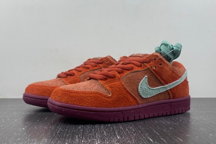 Nike SB Dunk Low 'Mystic Red and Rosewood' DV5429-601