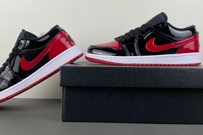 Air Jordan 1 Low patent red  553558-063