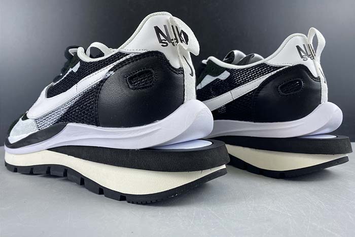 Sacai x Nike Pegasua Vaporfly Black White CI9928-001