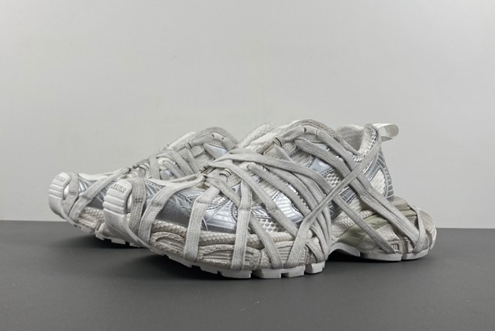 Balenciaga 3XL Extreme Lace Sneaker 34731 78698 W3XL2 0101